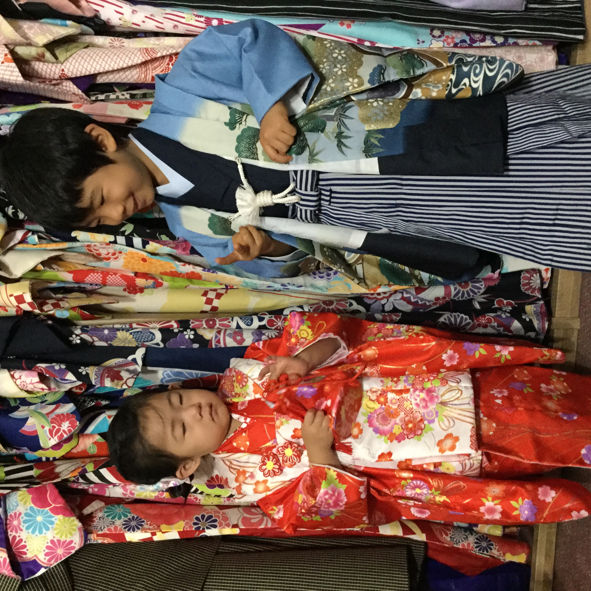 可愛い兄妹お殿様お姫様