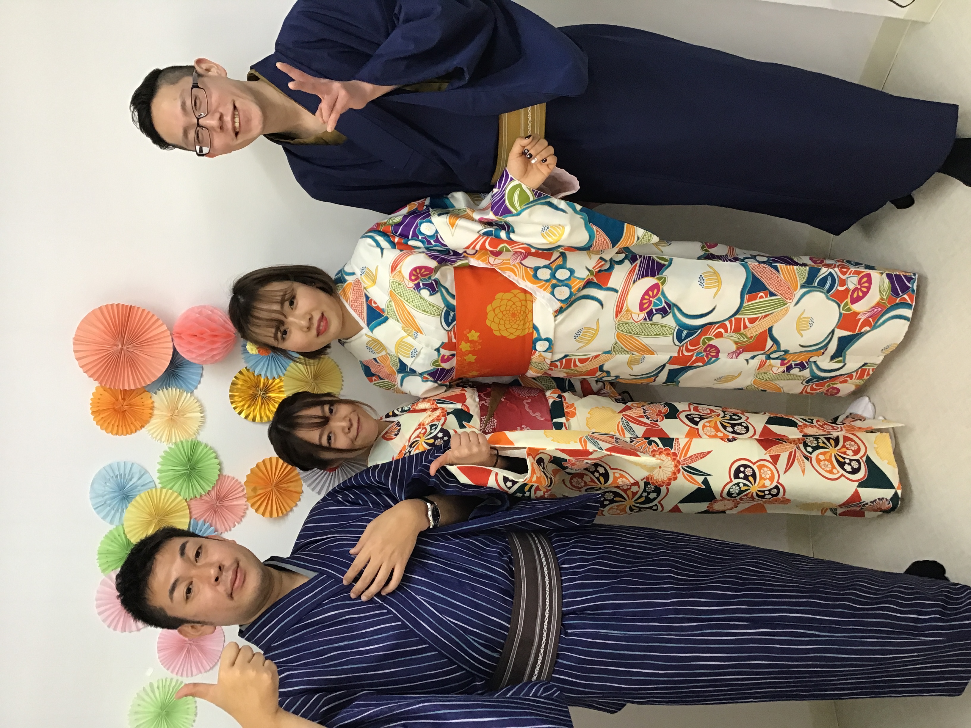 金沢を着物で満喫。仲良し4人組。