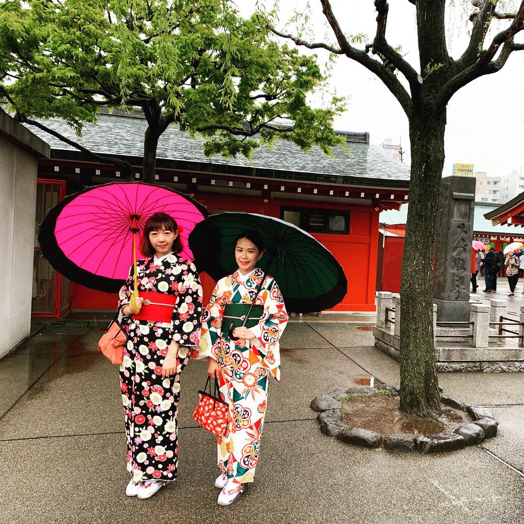 雨の日の浅草散策