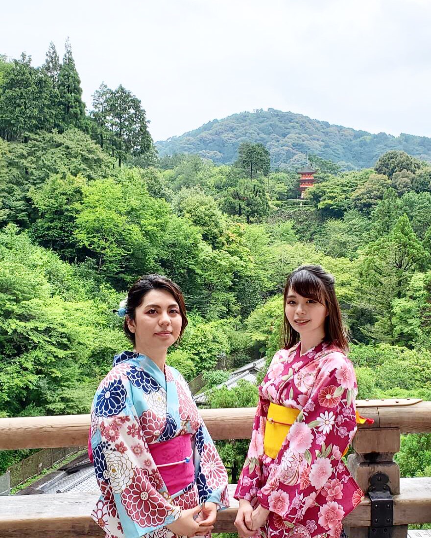 夏の古都散策は浴衣で涼やかに