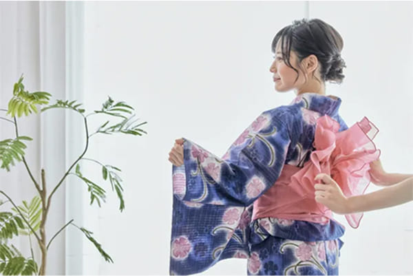 穿衣服和做發型最短只需45分鐘!
